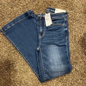 (2 Short) Super High Rise Flare Stretch American Eagle Jeans